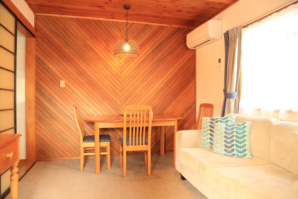 Papakura Motor Lodge & Motel ภายนอก รูปภาพ