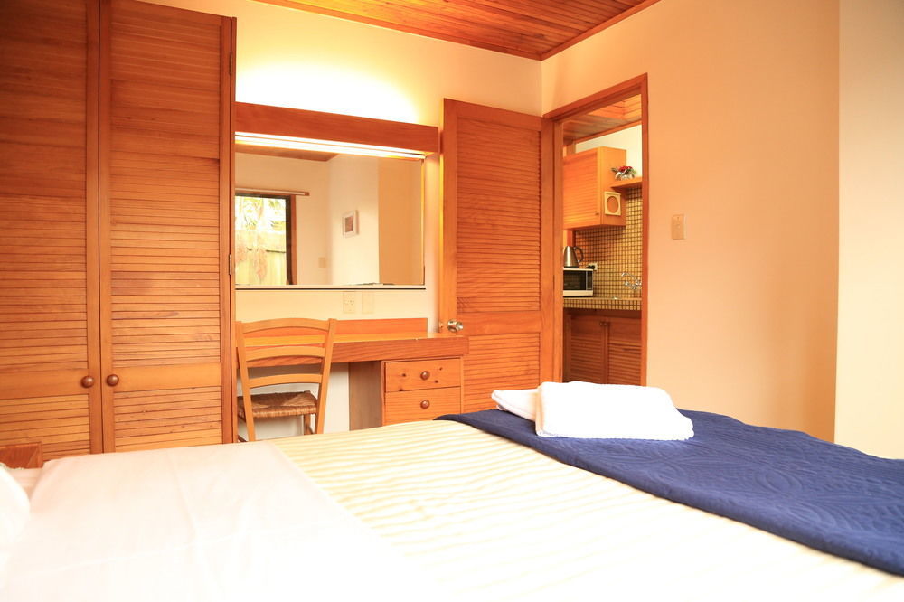 Papakura Motor Lodge & Motel ภายนอก รูปภาพ