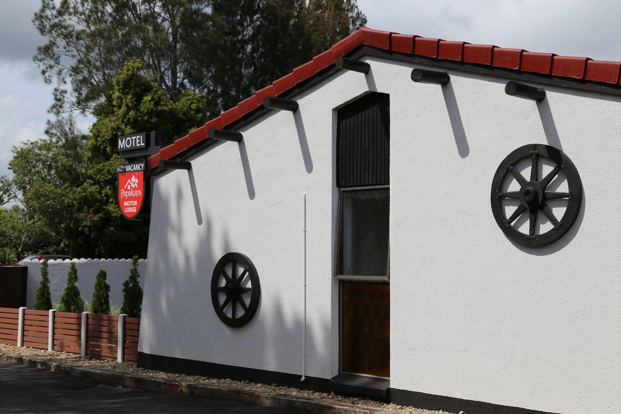 Papakura Motor Lodge & Motel ภายนอก รูปภาพ